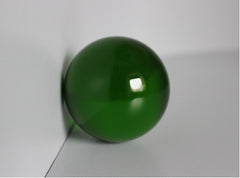 Glazen groene bol met diameter 100 mm.