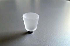 Mat glazen kegelvormige handvat